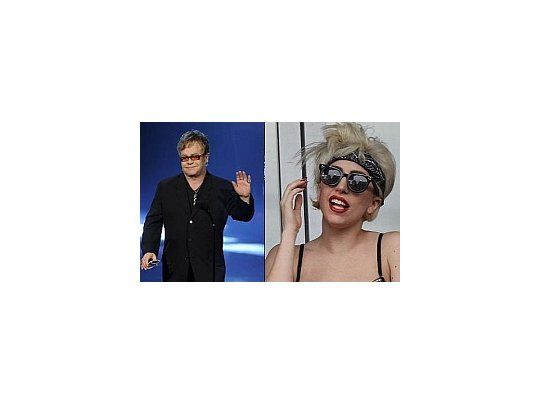 Elton John confirmó que la excéntrica Lady Gaga es la madrina de su hijo.