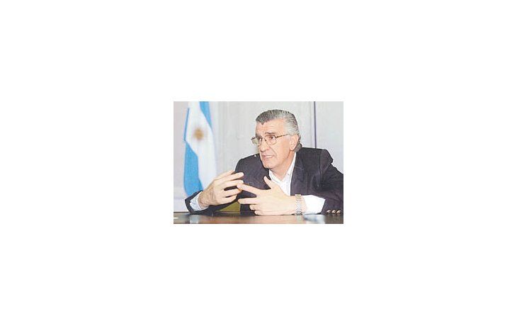 ámbito.com | El PJ nacional tiene que ser lo suficientemente flexible como para contener por dentro a los transversales, aseguró Gioja, en una entrevista con Ambito Nacional.
