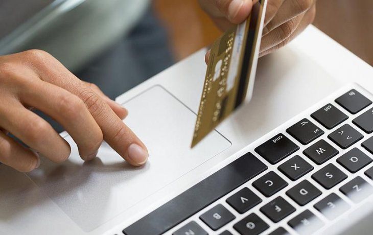 ámbito.com | Se podrán pagar con débito las compras online