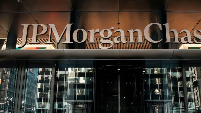 El gigante bancario estadounidense J.P. Morgan está cerca de convertirse en patrocinador Top del COI. De concretarse, entraría en vigor antes de los Juegos Olímpicos de 2028 en Los Ángeles.