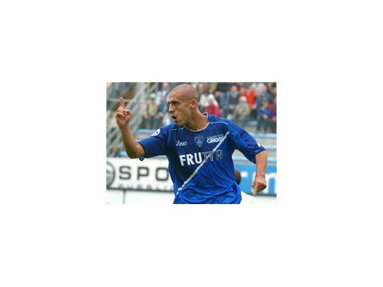 Sergio Almirón vistiendo los colores del Empoli