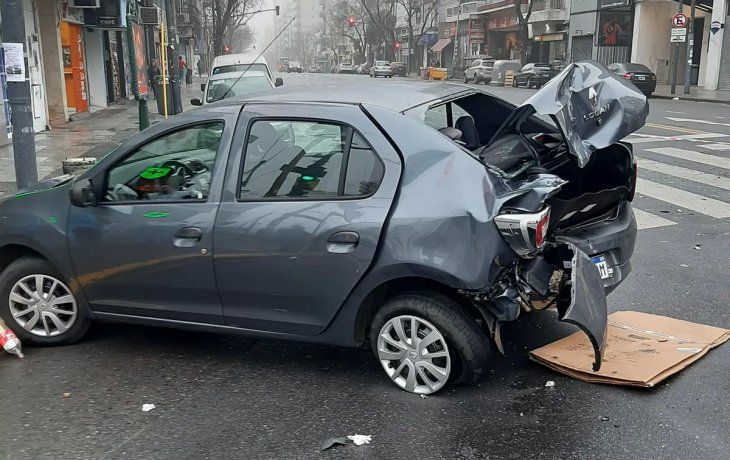 insolito: provoco un triple choque y se tomo una gaseosa antes del test de alcoholemia