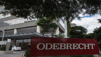 La causa Odebrecht-AySA investiga los delitos de administración fraudulenta en perjuicio de la administración pública y cohecho.&nbsp;&nbsp;