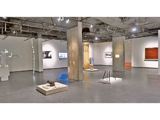 klemm. “Desarme” es la unión de las peculiares obras de ocho participantes del Premio Klemm.