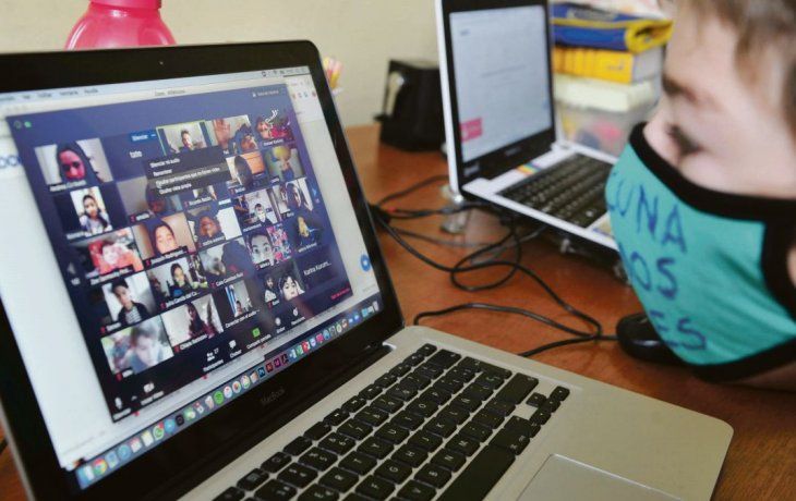 clases: 17 gobernadores, con suspensiones mas duras que las que pide dnu