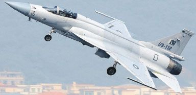 La cúpula de la Fuerza Aérea viajó a China detrás de un proyecto de alianza con ese país para proveer de aviones de caza de ese origen para la Argentina. Les mostrarán el proyecto que comparten hoy China con Pakistán.