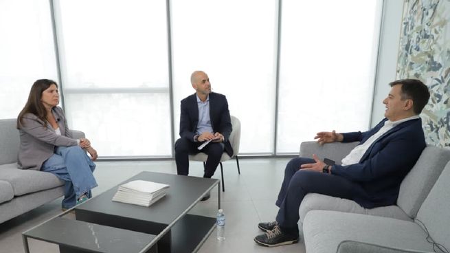 Elena Cafaldo, del Banco Ciudad; y Sergio Pernice, de UCEMA,participaron del tercer panel de Ámbito Debate sobre Finanzas &Inversiones.