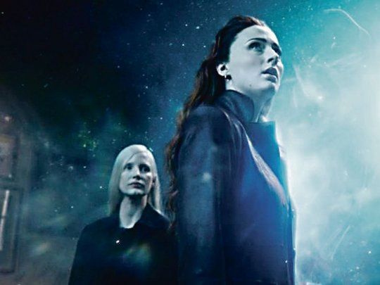x-men, dark phoenix. Los humanos ahora conviven con los X-Men en una realidad paralela, pero eso resulta tan complicado como hacerlo con otros humanos.