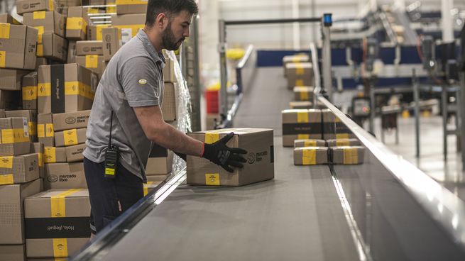 Empresa multinacional argentina que se dedica al comercio electrónico en América Latina