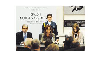 ámbito.com | Cristina de Kirchner anunció ayer el nuevo sistema de reparto de la codiciada cuota de carne de exportación. Lo hizo junto al jefe de Gabinete, Aníbal Fernández, y la ministra de Producción, Débora Giorgi.