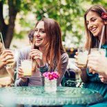 CABA tiene propuestas de after office al aire libre para que te diviertas sin gastar. CABA tiene propuestas de after office al aire libre para que te diviertas sin gastar.