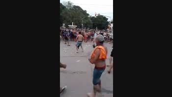 batalla campal en santa fe en los festejos de la victoria de argentina ante paises bajos