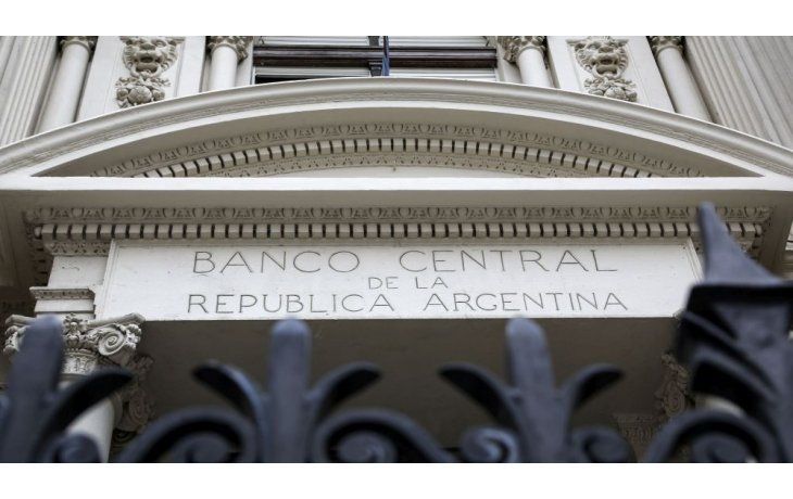BCRA paga deuda a bancos privados y acuerda otro crédito