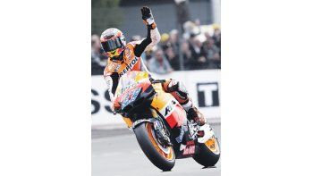 El australiano Casey Stoner, con Honda, se impuso en MotoGP en el gran premio de Francia, que se disputó en Le Mans.