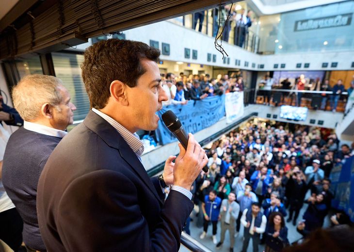 Elecciones 2023: Wado de Pedro recibió el respaldo de bancarios. Elecciones 2023: Wado de Pedro recibió el respaldo de bancarios.