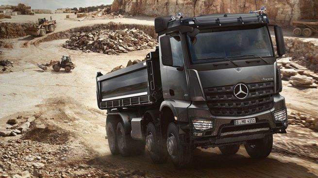 El Arocs 4848 K/45, uno de los lanzamientos de Mercedes-Benz Camiones y Buses