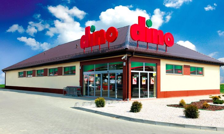 Since going public in 2017, Dino Polska has established itself as a key player in the Polish retail sector.