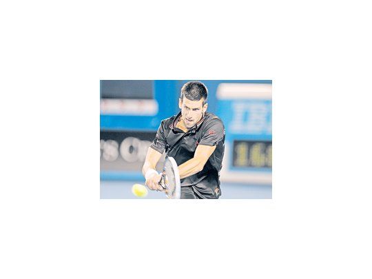 Djokovic tiene en la mira a Ferrer, quien cree que su victoria en noviembre en el Masters de Londres no sirve de antecedente. «Hace unas semanas, en Abu Dabi, me hizo 6-2 y 6-1, y yo no jugué mal», graficó.