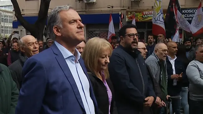 Los trabajadores no tienen que pagar el costo de una economía que se frena, aseguró Yamandú Orsi.