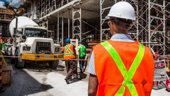 el ejecutivo envia al congreso un proyecto con incentivos fiscales para reactivar la construccion