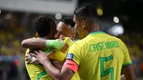 En el centro, Neymar, autor de los último dos goles de Brasil ante Bolivia.