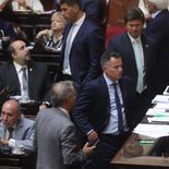 Mayoraz, Bornoroni y Almirón, referentes del bloque de Diputados libertarios. Mayoraz, Bornoroni y Almirón, referentes del bloque de Diputados libertarios.
