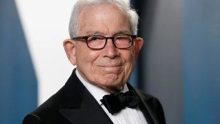 El empresario detrás de uno de los multimedios más grandes de Estados Unidos. El empresario detrás de uno de los multimedios más grandes de Estados Unidos.