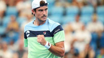 Pella sufrió el clima de sydney, pero logró el punto inicial de Argentina.