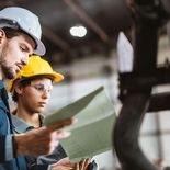 El Gobierno logró aprobar la reforma laboral y se vienen cambios en los vínculos entre trabajadores y las empresas. El Gobierno logró aprobar la reforma laboral y se vienen cambios en los vínculos entre trabajadores y las empresas.