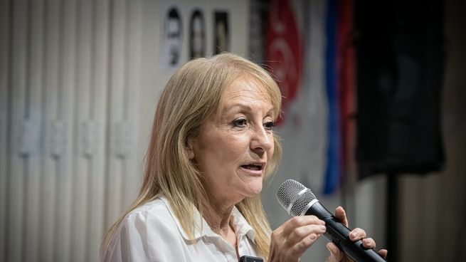 Carolina Cosse insistió en que el Frente Amplio hará un diálogo nacional en materia de seguridad social en Uruguay.