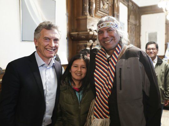 Macri junto a Félix Díaz, líder de los Qom.