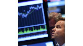 Wall Street cayó preocupado por situación en Grecia