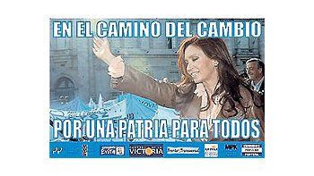 ámbito.com | Otra versión gráfica de la campaña de Cristina Kirchner enla Capital Federal, esta vez encargada por la senadoraVilma Ibarra y varias agrupaciones, mientras el PJ porteñohace su propia promoción de la candidata.
