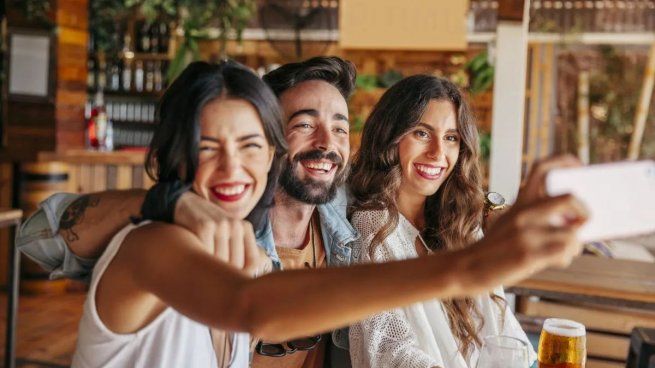 En el Día del Amigo, bares y restaurantes suman propuestas diferentes para festejar.&nbsp;