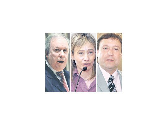 Daniel Peralta, Fabiana Ríos y Alberto Weretilneck