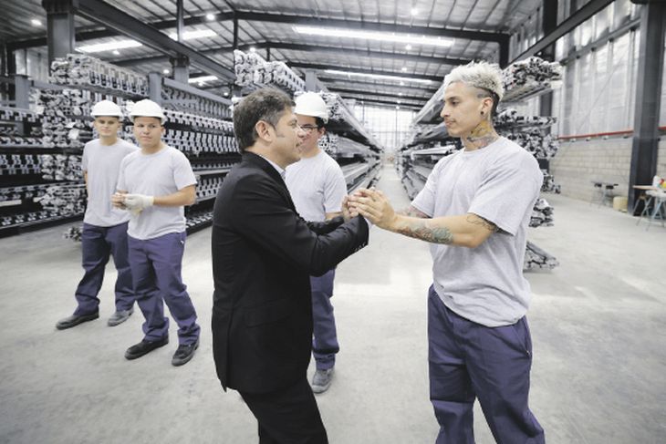 Axel Kicillof, during a visit to the Florencio Varela industrial park. Axel Kicillof, during a visit to the Florencio Varela industrial park.