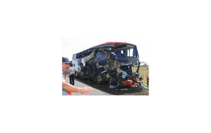 ámbito.com | El 8 de octubre de 2006 en la Tragedia de Ecos murieron 9 alumnos y una docente
