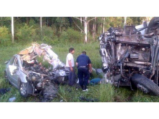 Tragedia en Salta: una familia murió en choque frontal