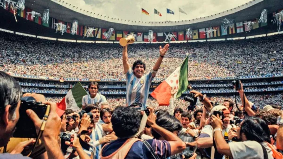 According to a numerologist, what do Mexico 1986 and Qatar 2022 have in common?