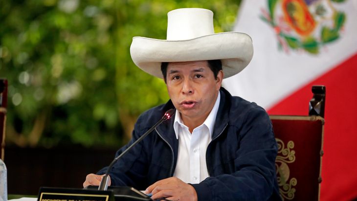 El gobierno de Pedro Castillo en Perú no repunta: lo desaprueba el 60%