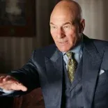 Stewart retomará su papel del Profesor X. Stewart retomará su papel del Profesor X.