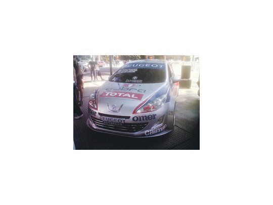 El Peugeot de Muñoz Marchesi, Ardusso y Girolami que correrá en el callejero porteño, en abril.