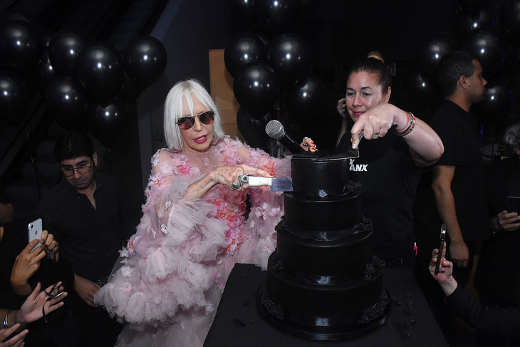 Marta Minujín celebrated her 80th birthday with a costume party, performers and more