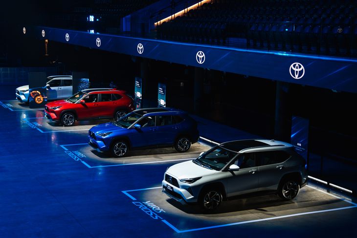 El Yaris Cross, producido en Brasil, es el primer SUV del segmento B de la marca y ofrecerá versiones híbridas (HEV). Las ventas comenzarán el 26/2 en los 44 concesionarios oficiales.