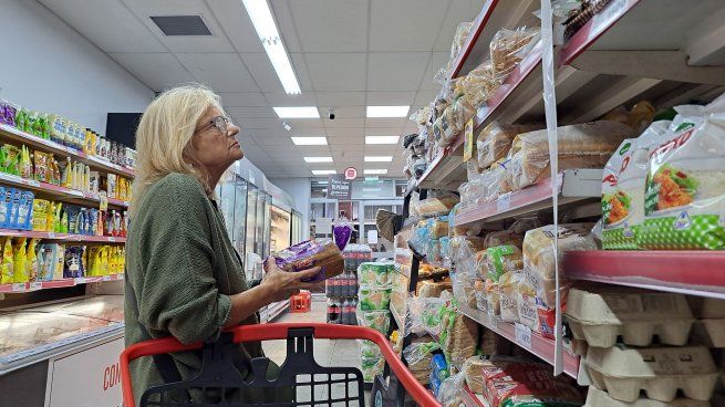 Según el INDEC, en agosto las ventas a precios corrientes realizadas con tarjeta de crédito sumaron un 46,2% de las ventas totales.