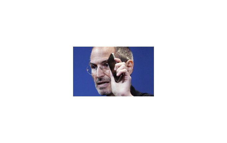 Steve Jobs quiere a sus clientes contentos.