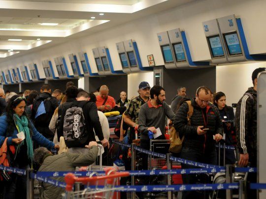 avion-avion-vuelos-aeroparque-aerolineas-argentinas