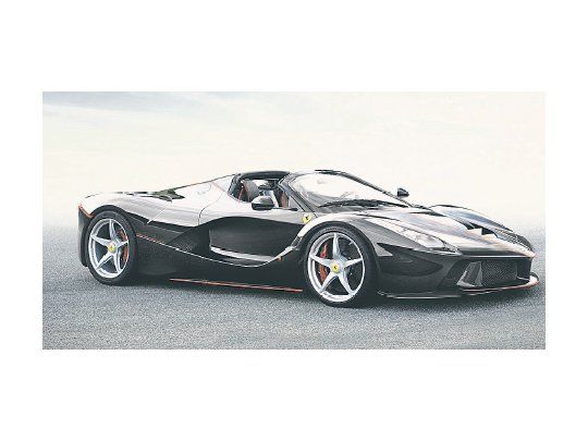 La Ferrari Spider.