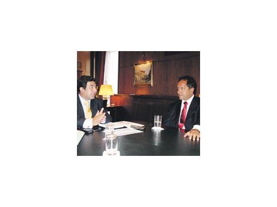 Ricardo Echegaray recibió ayer a Daniel Scioli, quien le acercó su proyecto para favorecer inversiones por repatriación de capitales.