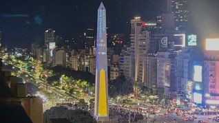 La noche del Obelisco tuvo una gran convocatoria en el festejo de su noveno aniversario. La noche del Obelisco tuvo una gran convocatoria en el festejo de su noveno aniversario.